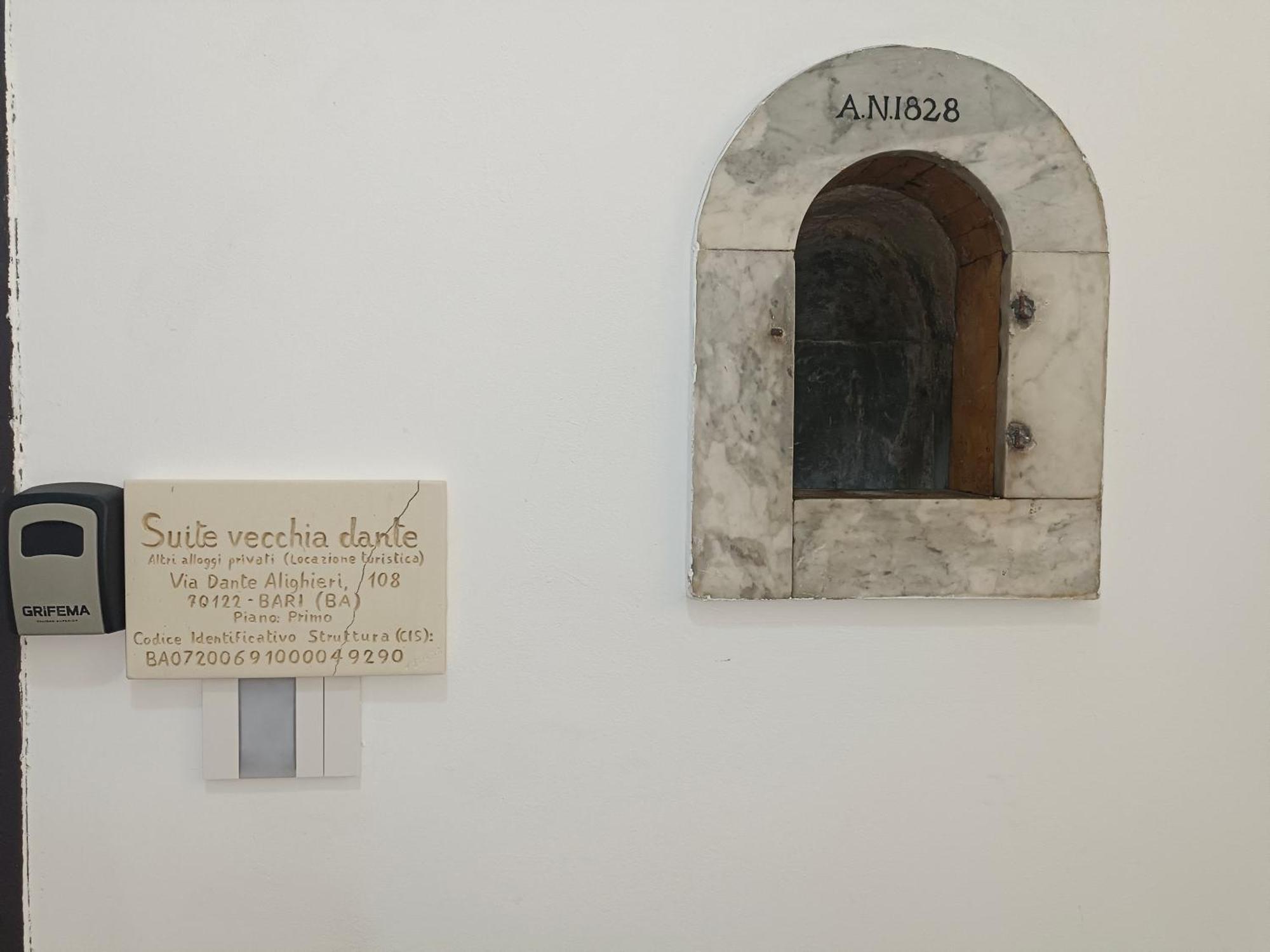 Suite Vecchia Dante Bari Dış mekan fotoğraf